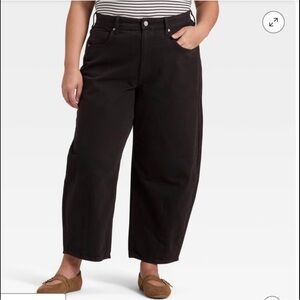 Universal Thread Women's High Rise Black  easy barrel Jeans size 30 R. NWT.